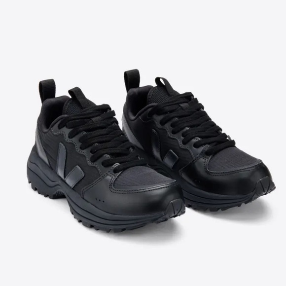 🖤SOLD🖤 VEJA X Venturi Ripstop Black Shoes - Picture 1 of 9